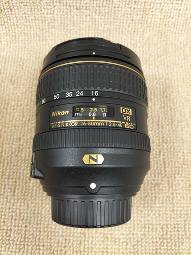 Nikon nikkor 16 80 mm - dx,